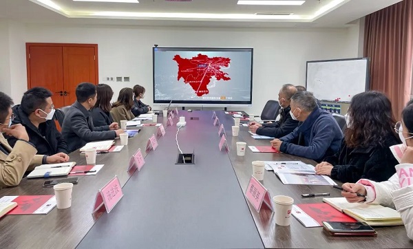 武侯區(qū)政協(xié)主席賀欣帶隊(duì)走訪調(diào)研瑞方人力 第2張 武侯區(qū)政協(xié)主席賀欣帶隊(duì)走訪調(diào)研瑞方人力 第2張